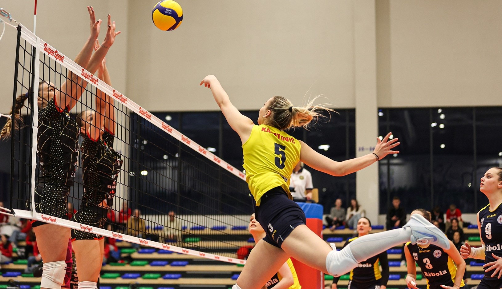 SuperSport Superliga: Crni dan domaćina, dvije gostujuće pobjede Dinama