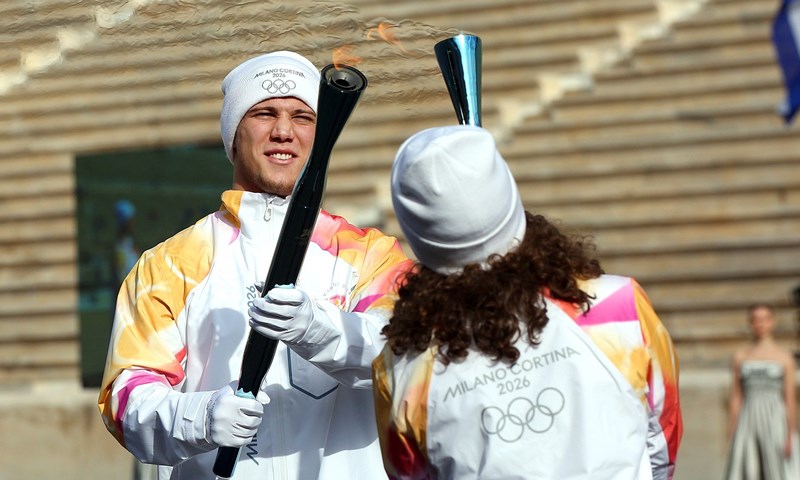 Organizatori Zimskih olimpijskih igara preuzeli olimpijsku baklju