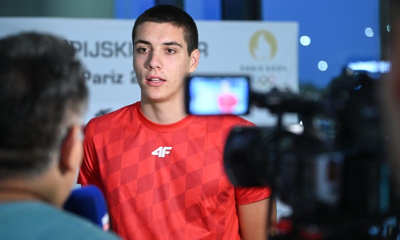 Jere Hribar s novim hrvatskim rekordom do finala na 100 slobodno na Europskom prvenstvu