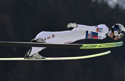 Prevc nezaustavljivo juri prema trofeju, uvjerljivo slavio i u Garmisch-Partenkirchenu