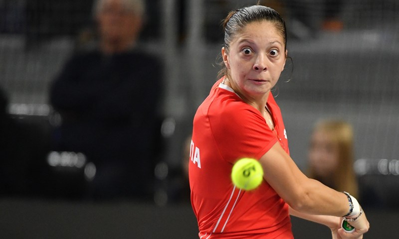 Antonia Ružić propustila šest meč lopti, Slovakinja do pobjede u tri seta