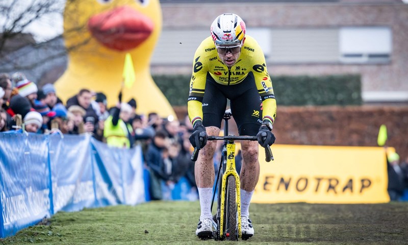 Van Aert uspješno operiran nakon neugodnog pada tijekom utrke u Molu