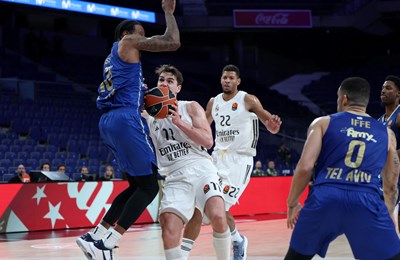 Hezonja nakon pobjede u praznoj dvorani: 'Meni je svejedno igram li u svojoj kući, ispred nje, u mraku ili na svjetlu'