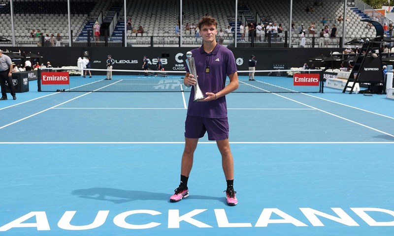 Jakub Menšik preko Baeza do drugog ATP naslova u karijeri