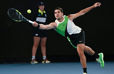 Veliki preokret Medvjedeva, Alcaraz lako do osmine finala