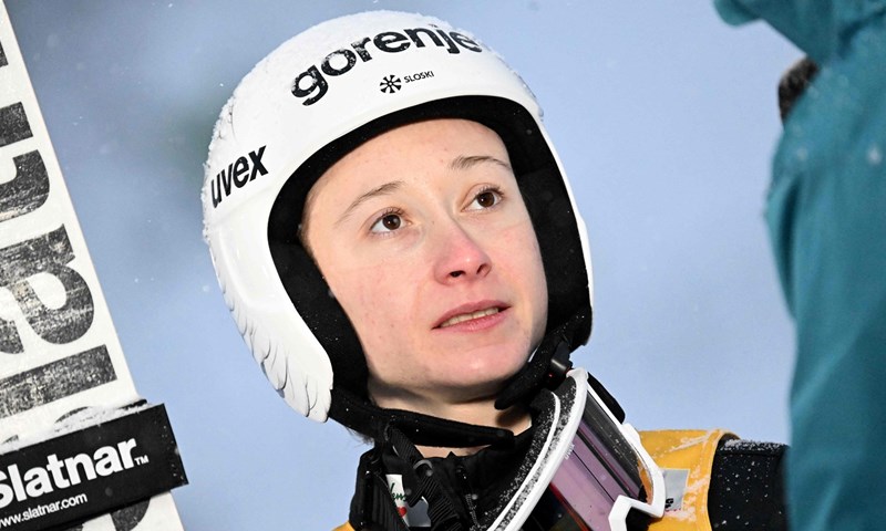 Kiks u prvoj seriji zaustavio niz Nike Prevc, pobjedu odnijela Japanka Maruyama