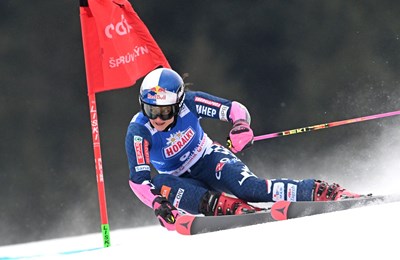 Zrinka Ljutić u drugoj vožnji u Špindleruvom Mlynu, Sara Hector u vodstvu