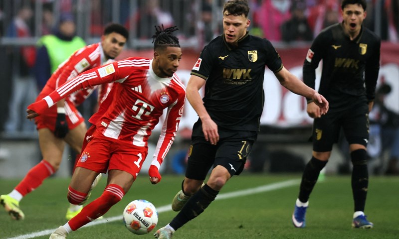 Introvertni “Gospodin Nonšalancija“, kralj svih asistenata, nogometni (ali i šahovski) velemajstor sa vintage kopačkama