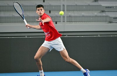 Polovičan učinak hrvatskih tenisača na Tenerifima, Mikrut slavio u tri seta, uvjerljiv poraz Dodiga