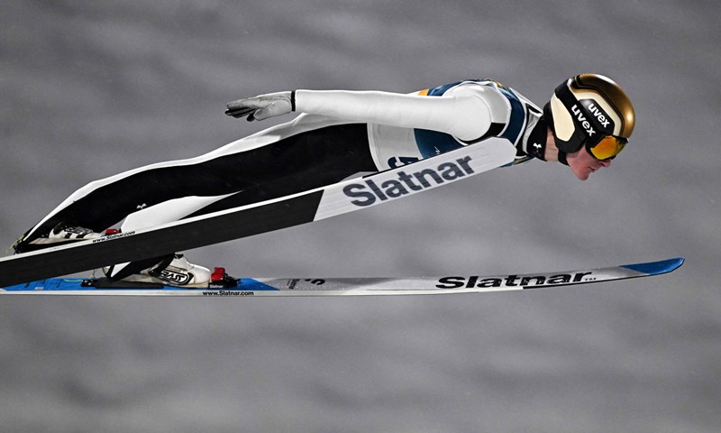 Domen Prevc opravdao status favorita i osvojio olimpijsko zlato