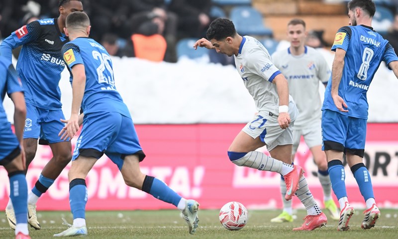 Bakrar vrlo brzo novim pogotkom podiže prednost Dinama na plus tri