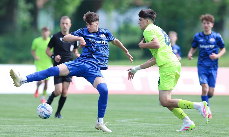 Mladi Dinamov reprezentativac stavio potpis na višegodišnji profesionalni ugovor