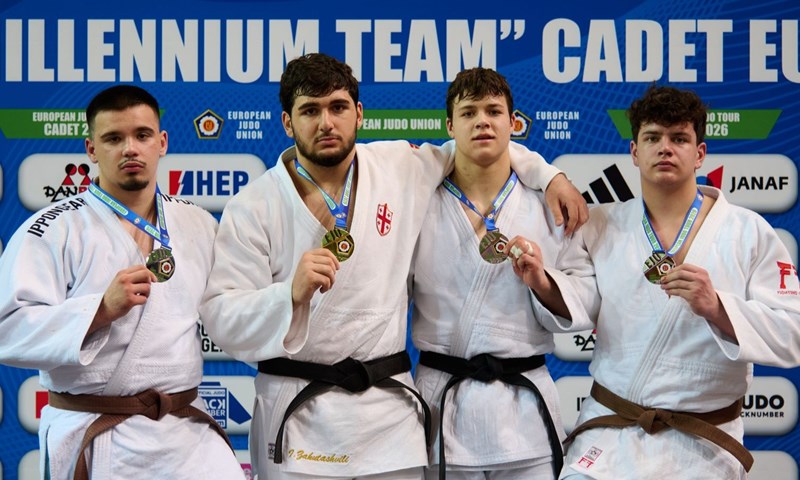 Vujica brončani na Europskom kadetskom kupu u Poreču, jedini poraz nanio mu je zlatni Gruzijac