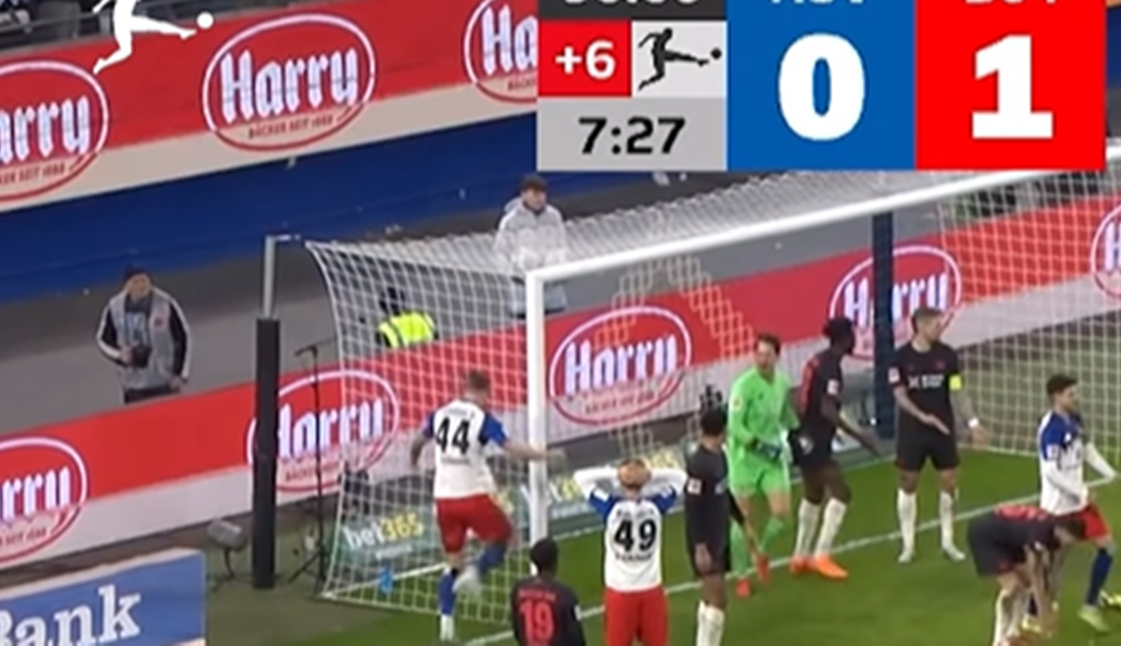 Vušković je pogodio gredu u 98. minuti, a onda od bijesa skoro razbio stativu