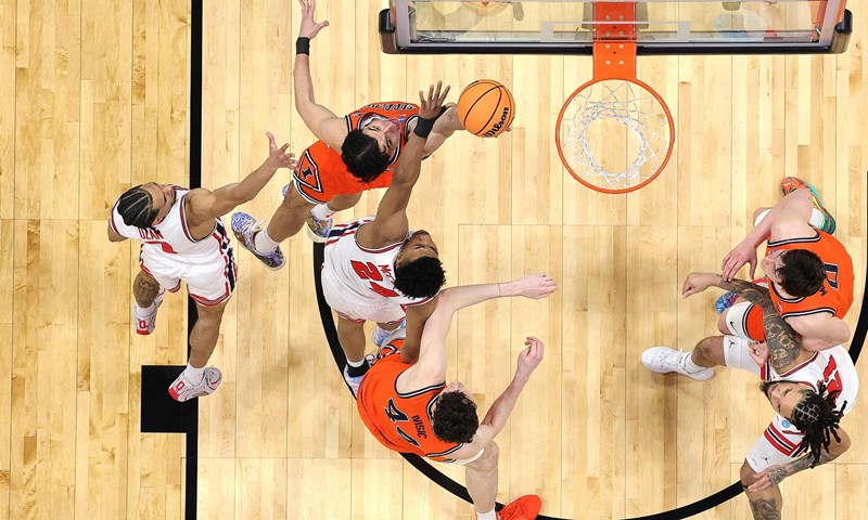 Braća Ivišić žele titulu s Illinoisom, ali na putu do finala još je jedna prepreka