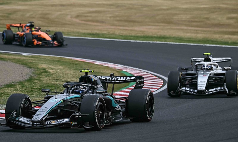 Mercedes, McLaren i Alpine testirali nove Pirellijeve gume