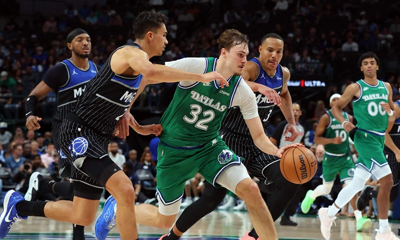 Cooper Flagg postavio rekord kao prvi tinejdžer s 51 poenom u NBA utakmici