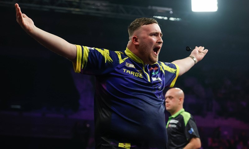 Luke Littler utišao Liverpool i uzeo 12. večer Premier lige/Premier League Darts 2026
