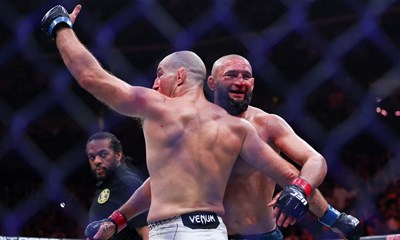 Bivši UFC prvak nudi milijun dolara rivalu za uzvrat: 'Platit ću ti, pošalji lokaciju i idemo se boriti'
