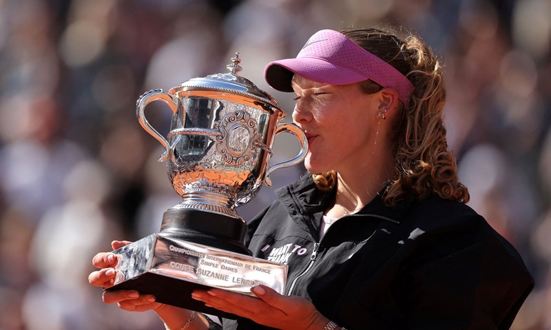 Mira Andrejeva pomela poljsku senzaciju i osvojila Roland-Garros