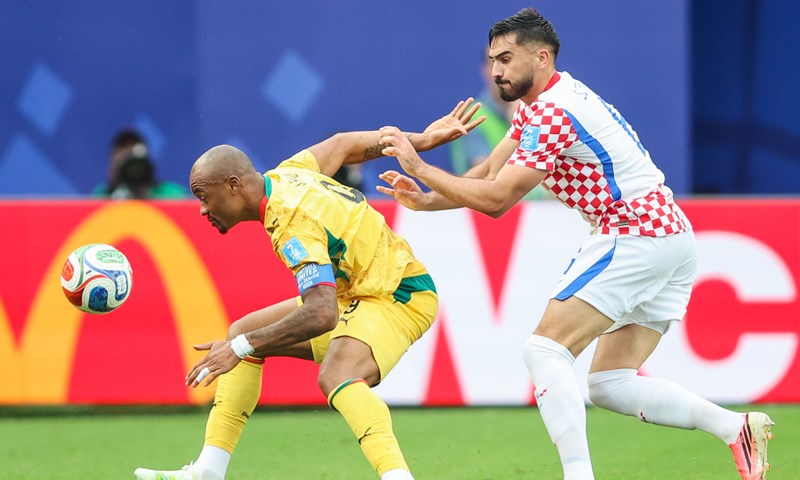Josip Šutalo uskoro bi mogao napustiti Ajax i zaigrati s reprezentativnim suigračem