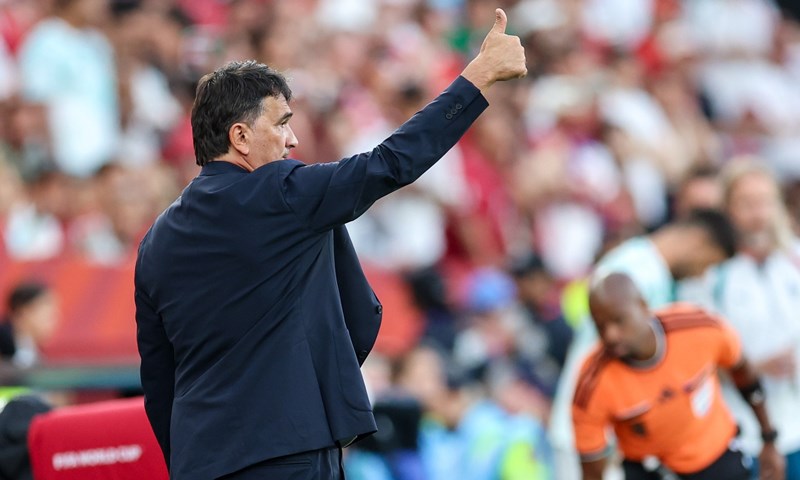 Psi laju, karavane prolaze ili: Zlatko, srebro, bronca!