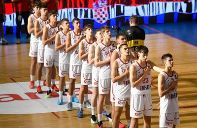 Treća pobjeda mladih Hrvata na EuroBasketu: Pala je i Rumunjska, slijedi okršaj s Crnom Gorom za prvo mjesto